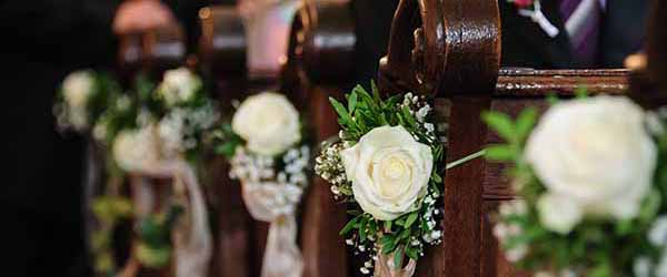 Rose pew decoration idea.